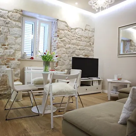 White Stone - Diocletian Palace Apartment Split