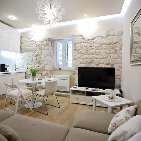 Apartment White Stone - Diocletian Palace *