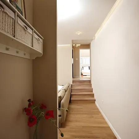 White Stone - Diocletian Palace *